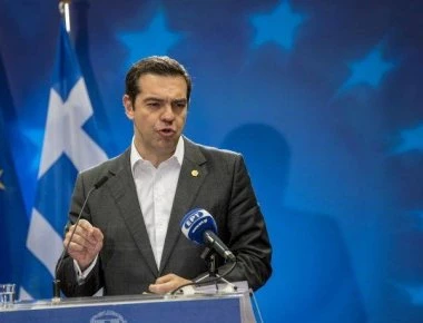 Νeue Zuericher Zeitung: «Kι όμως ο Τσίπρας επιβιώνει και επικρατεί»